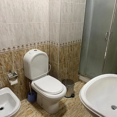 Klik Center Апартаменты Тирана